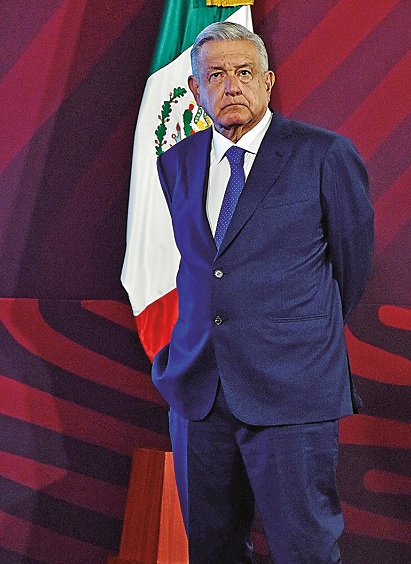 López Obrador. Entregó Paquete