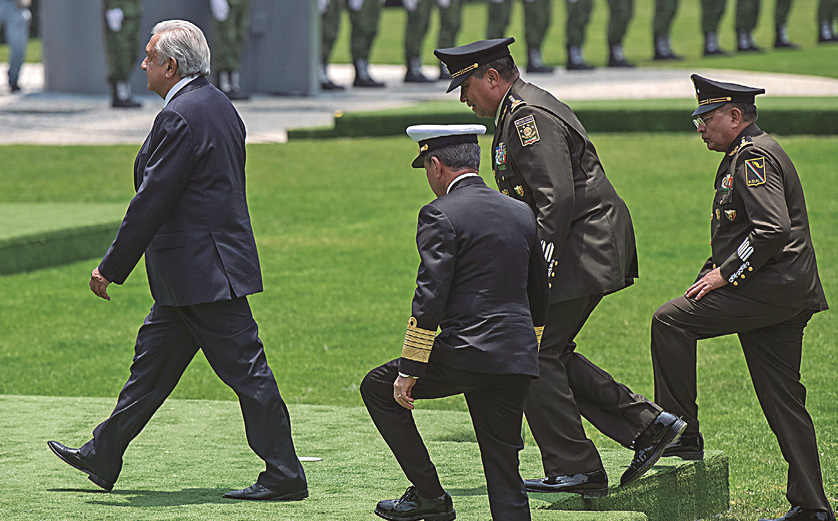 López Obrador y el Ejército. Respaldo sin límites